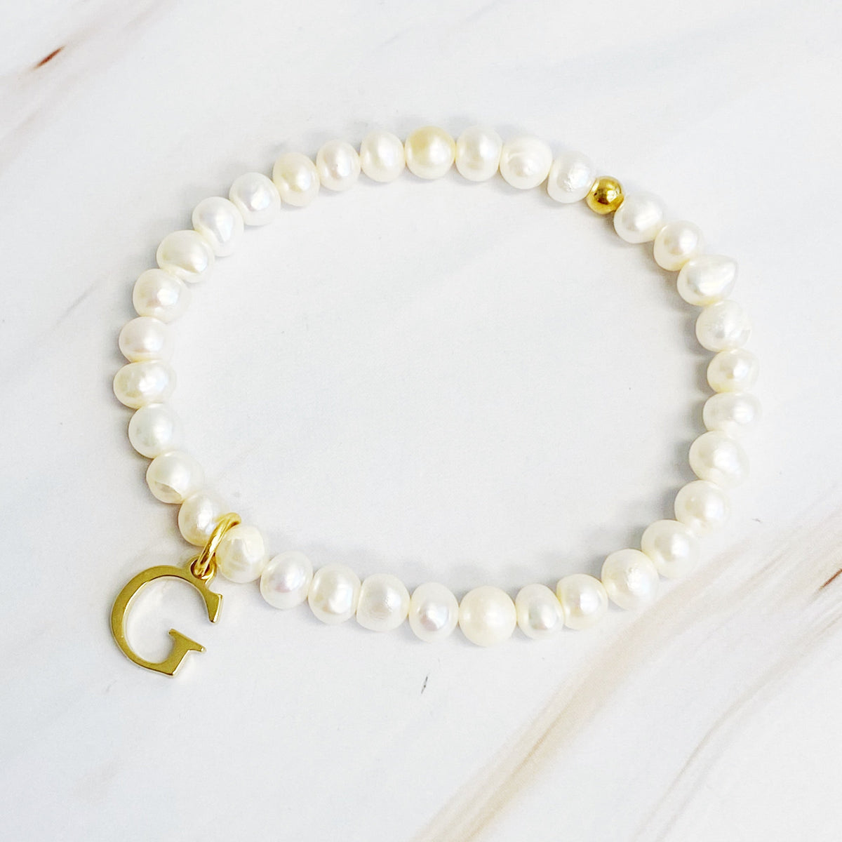 Freshwater Pearl Initial Charm Bracelet for Women – 18k Gold-Plated Letter Charm, Gift for Her