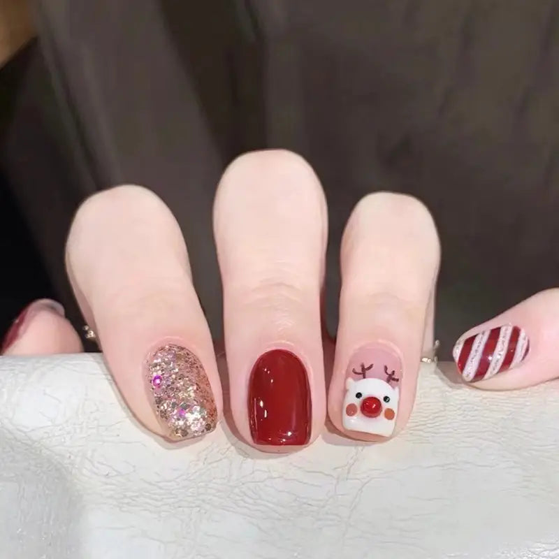 Festive Snowflake Press-On Nail Set – 24 Pieces