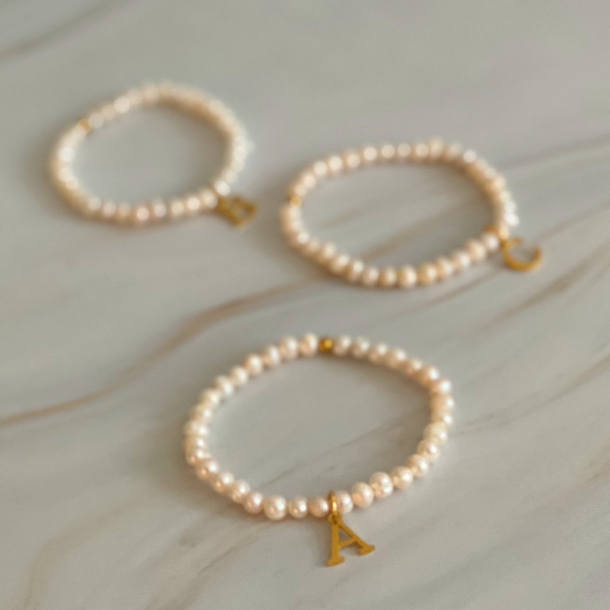 Freshwater Pearl Initial Charm Bracelet for Women – 18k Gold-Plated Letter Charm, Gift for Her